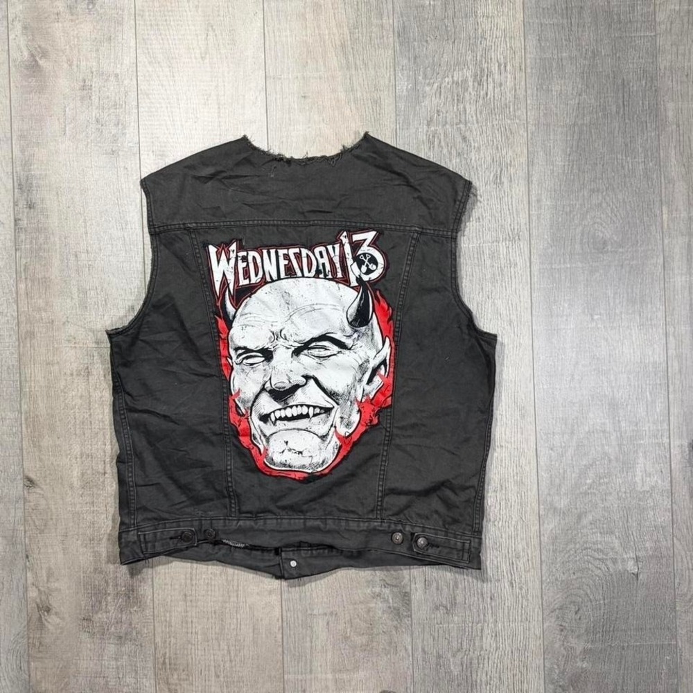 2000s emo grunge punk hard core rock metal Wednesday 13 Levi's button up vest